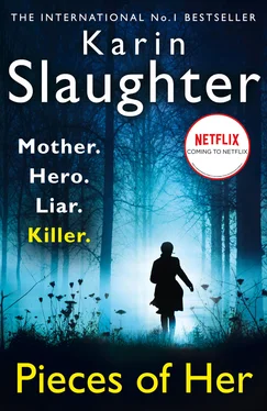 Karin Slaughter Pieces of Her