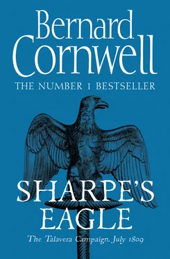 Bernard Cornwell Sharpe’s Eagle обложка книги