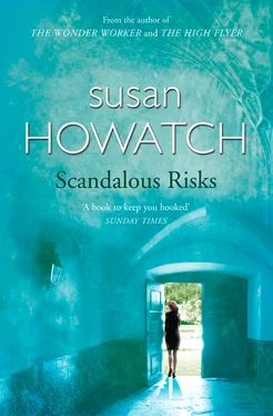Susan Howatch Scandalous Risks обложка книги