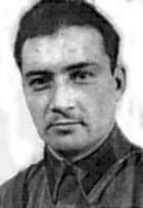 Александр Поляков Теперь Поляков шагал на восток в колонне бойцов Галицкого К - фото 16