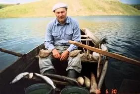 Я стояла около дома фотографировала плакала Пока не услышала что кто то - фото 12