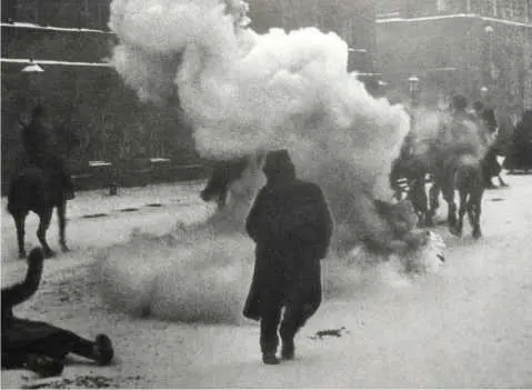 Дворец и крепость 1923 Броненосец Потёмкин 1925 Декабристы 1926 - фото 8