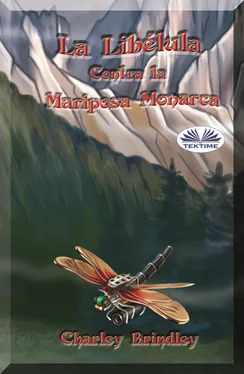 Charley Brindley La Libélula Contra La Mariposa Monarca обложка книги