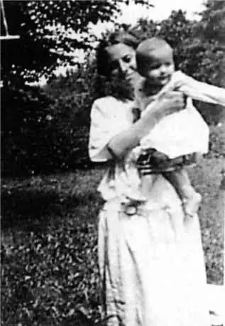 Тетя Фанни с Мириам 1926 г Новая синагога на Линденштрассе школа и - фото 10