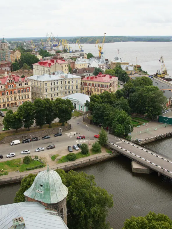 Словно дождавшись небесной отмашки несмотря на то что рабочий день давно - фото 46