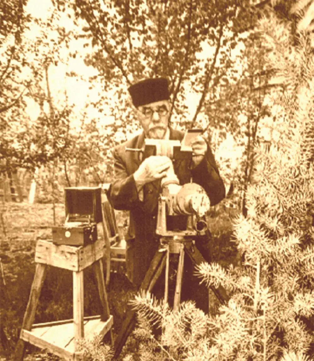 Figure 115 Gavriil Tikhov who wrote an early book called Astrobiology He - фото 16