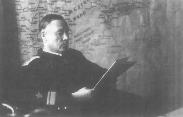 В период командования 5м ВМФ на Дальнем Востоке Владивосток 1950 г - фото 17