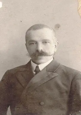 Дедушка Стегайло 1917 г В Ковно родилась мама ее сестры и брат С началом - фото 8