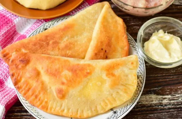 ИНГРЕДИЕНТЫ Соль по вкусу 1 щепотка в тесто в фарш по вкусу - фото 15
