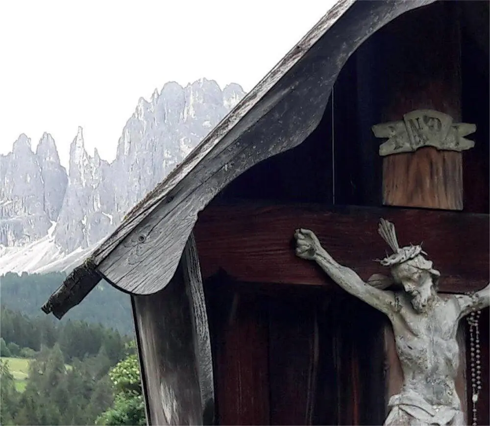 Über Nacht ist es Herbst geworden Ein frostiger Morgen überdeckt die vor Tagen - фото 2