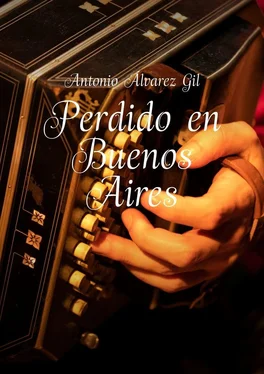 Antonio Álvarez Gil Perdido en Buenos Aires обложка книги