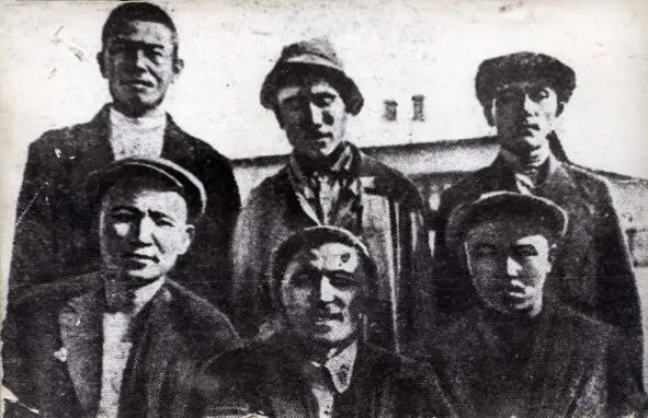 Ведущие рабочие металлургического цеха Если в 1928 году на комбинате работало - фото 18