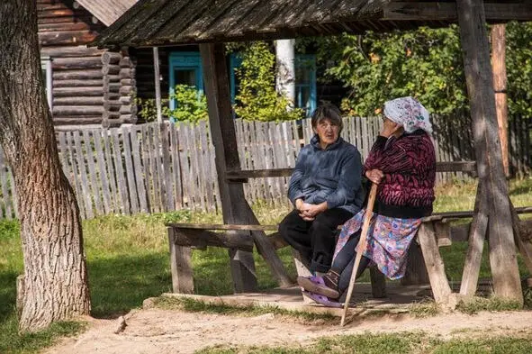 Прошло ровно шесть лет Колька её внук всё время пил и пару недель вообще не - фото 2