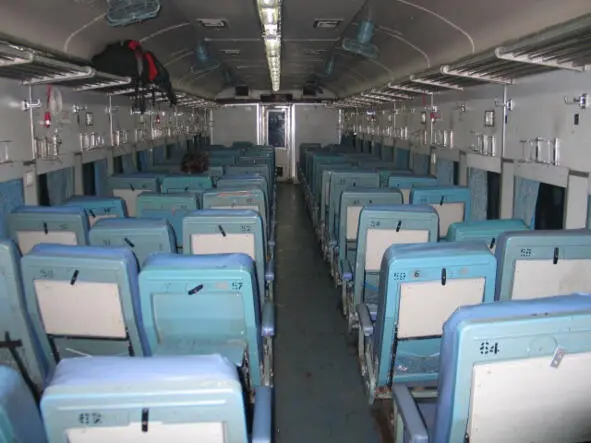 SCll2S second class сидячие места для переездов на короткие расстояния в - фото 171
