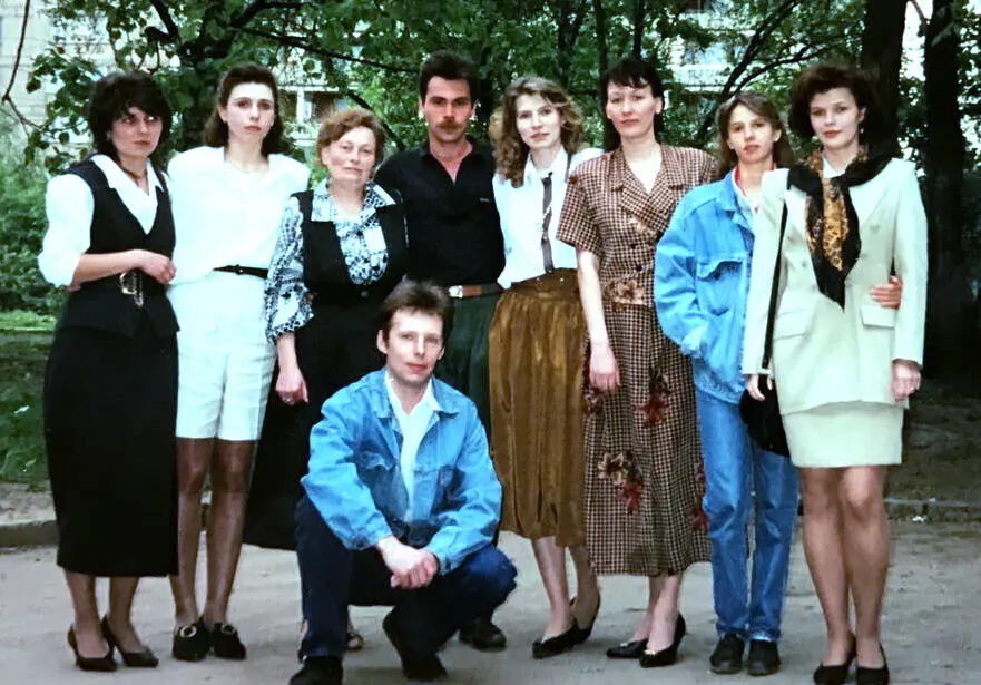 1995 год Москва Встреча выпускников школы 656 им АС Макаренко Мне - фото 2