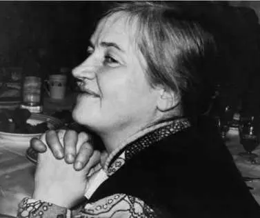 Ближайшая подруга Ирены Татьяна Николаевна Абрикосова начало 1970х На - фото 36