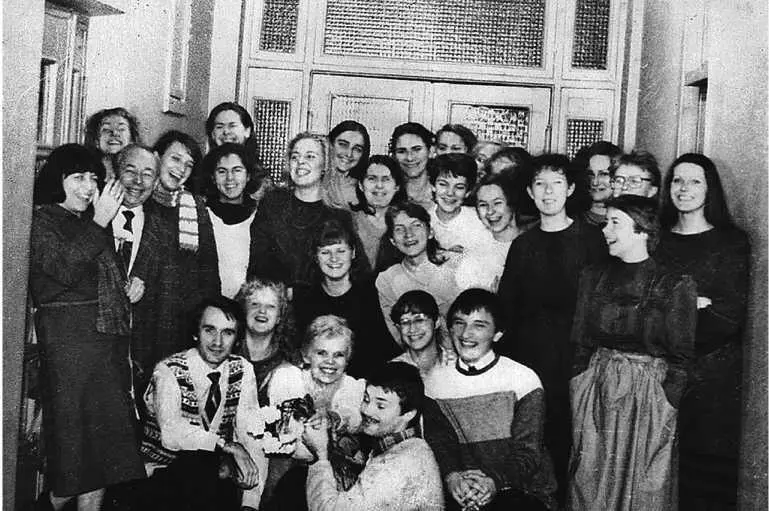 Театральная секция встреча с актрисой Нийоле Гельжините вторая слева в первом - фото 49