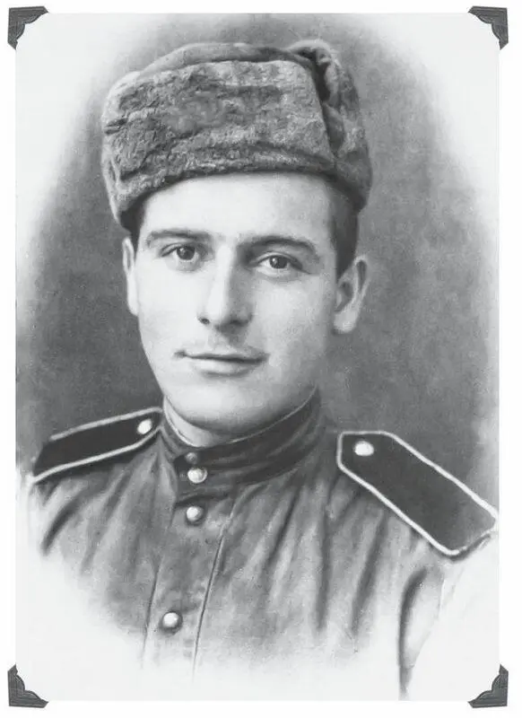 Рядовой Ургебадзе в армии В 1949 году Васико был призван в армию так как в - фото 8