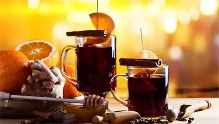 нем glühender Wein горячее пылающее вино Это очень вкусный алкогольный - фото 17