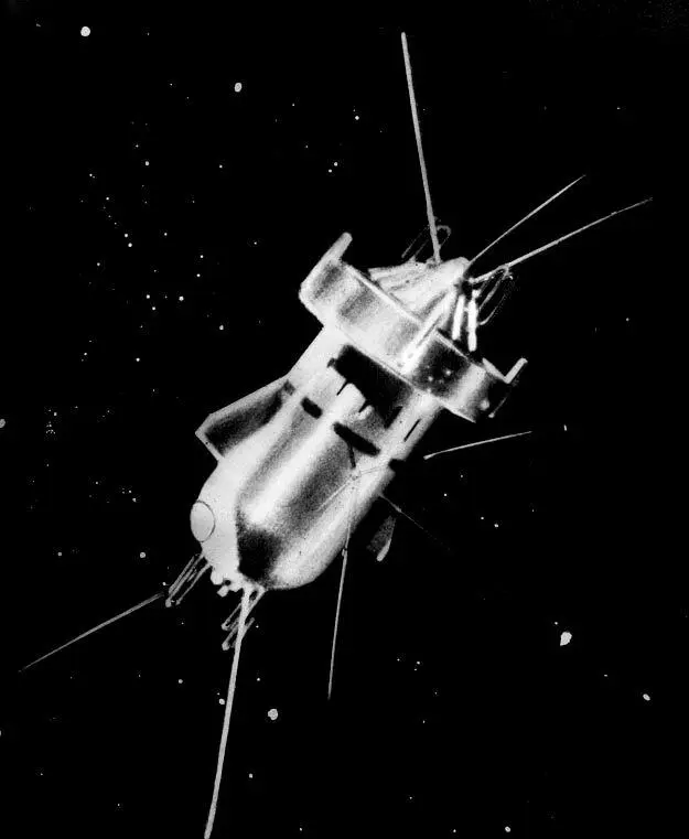 Для того чтобы опуститься на Землю космический корабль должен сперва - фото 38
