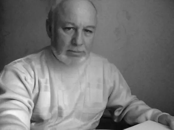 Валерий Аркадьевич Кормилицын родился в 1954 году на Сахалине Отец Аркадий - фото 1