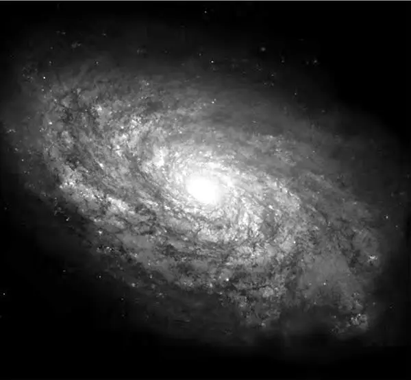 Фото пылевая спиральная галактика NGC 4414 Фото NASA and The Hubble - фото 1