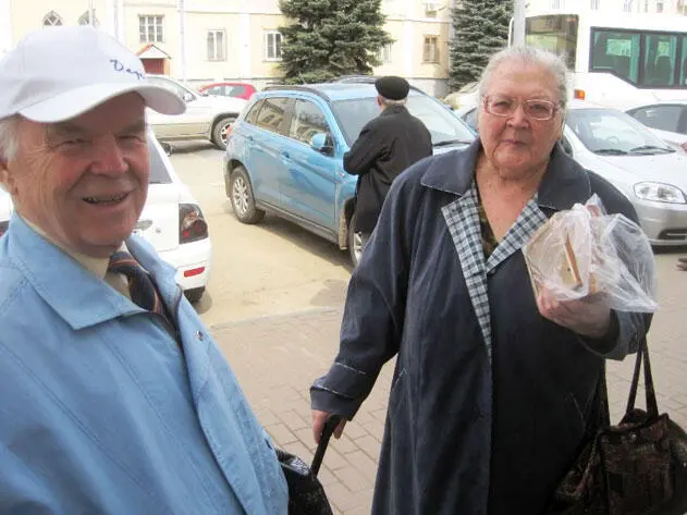 2013 год 2013 год 2013 год В машине моя сестрёнка Милочка Але - фото 93