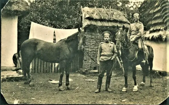 Неизвестные казаки хутора Нижне Митякинского на базу своего дома В - фото 4