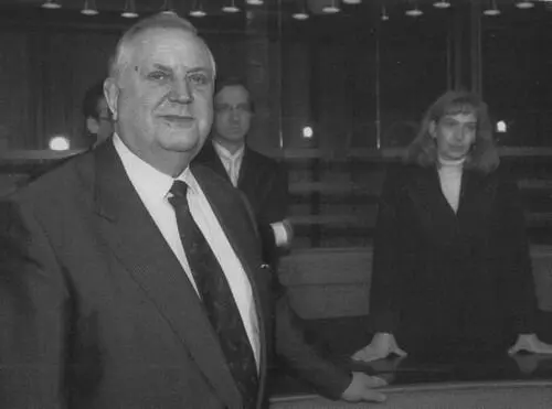 Статссекретарь Министерства внешней торговли ГДР полковник госбезопасности - фото 41