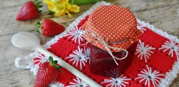 А из чего сделано то варенье Из клубники And what is that jam made of - фото 146
