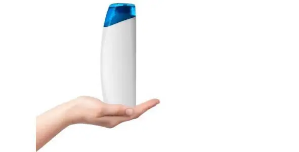 Возьми банку бутылку шампуня Я взяла её Take the shampoo bottle - фото 53
