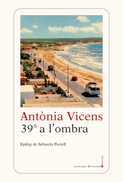 Antònia Vicens 39º a l'ombra обложка книги