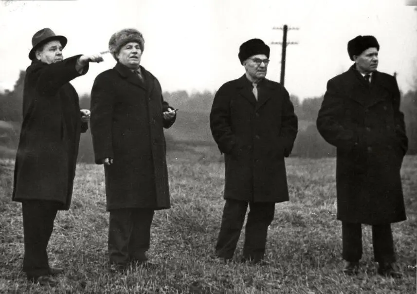 г Краслава 1972 год Встреча ветеранов 112ой стрелковой дивизии На - фото 2