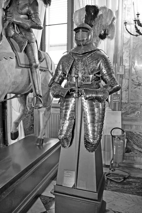 Рис 300 Старинные латы Италия Как сказано в музейной табличке примерно - фото 300