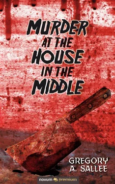 Gregory A. Sallee Murder at the House in the Middle обложка книги
