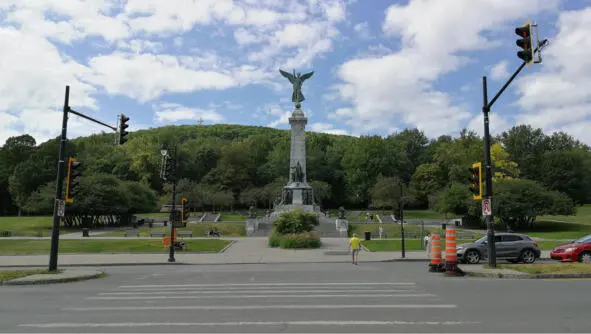 Королевская Гора Кстати именно в Монреале сосредоточено большинство домов - фото 4