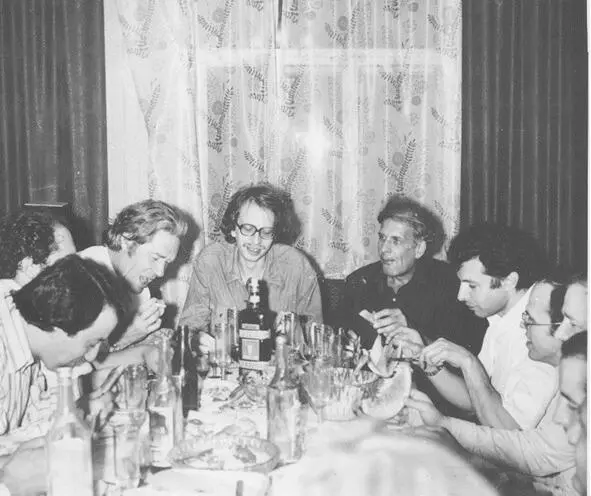Ленинград 1980 Слева направо С Литвин Б Злотин В Митрофанов Е - фото 163