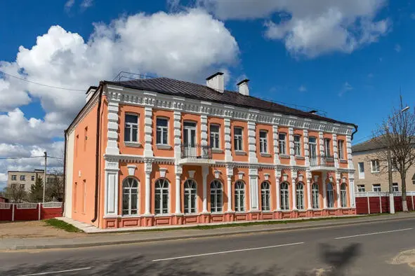 Дом купца Беленького в Рогачеве Построен на средства купца Беленького в конце - фото 12