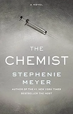 Stephenie Meyer The Chemist обложка книги