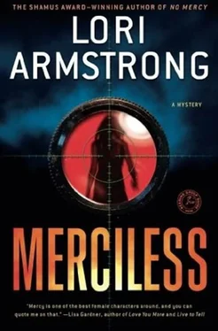 Lori Armstrong Merciless обложка книги