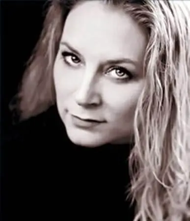 aka Lorelei James Lori G Armstrong left the firearms industry in 2000 to - фото 2