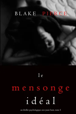 Blake Pierce Le Mensonge Idéal обложка книги