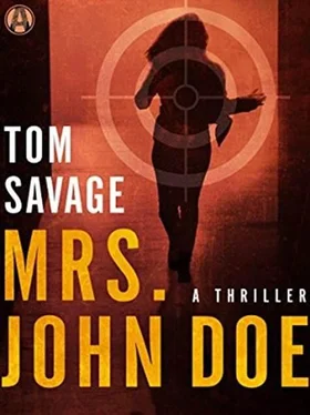 Tom Savage Mrs. John Doe обложка книги