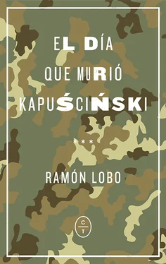 Ramón Lobo El día que murió Kapuscinski обложка книги