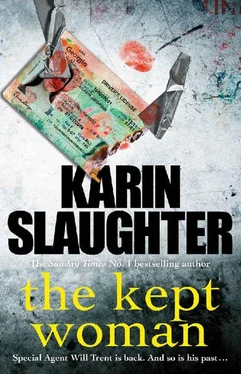 Karin Slaughter The Kept Woman обложка книги