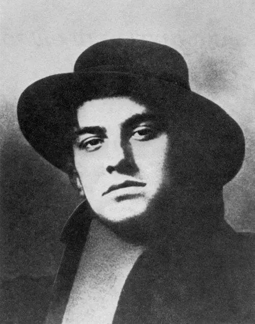 В Маяковский 1912 г ПОРТ Простыни вод под брюхом были Их рвал на волны - фото 5