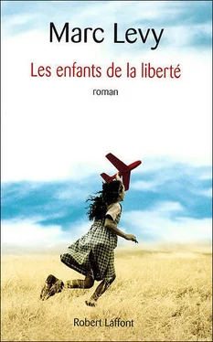 Marc Levy Les enfants de la liberté обложка книги