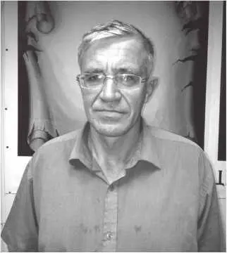 Бобров Олег Владимирович родился б мая 1968 года в городе Воронеже Учился на - фото 6