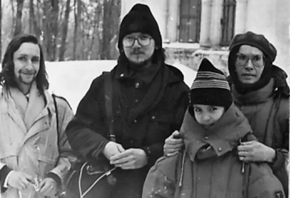 Поэт Николка Бубенчик Фомин Травник Гена и Лена Образцова в Узком 1992 г - фото 9