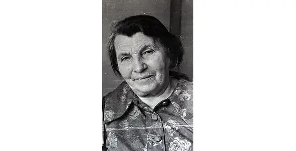 Вера Ивановна Щепина моя бабушка Бабушка немножко просветлела лицом и начала - фото 9